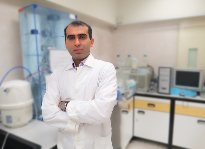 تولید زخم‌پوش دولایه با قابلیت دارورسانی کنترل‌شده برای درمان زخم‌های قرنیه در دانشگاه علوم پزشکی ایران